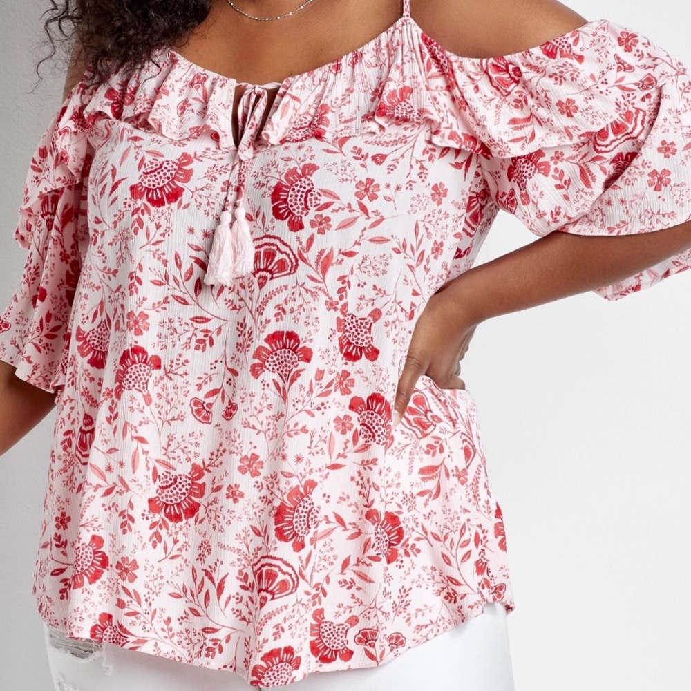 Maurices Women’s Cold Shoulder Top - Size XXL - New